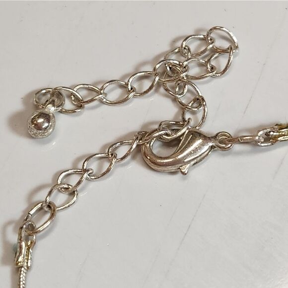 GUC Black & Red Necklace - Picture 5 of 5